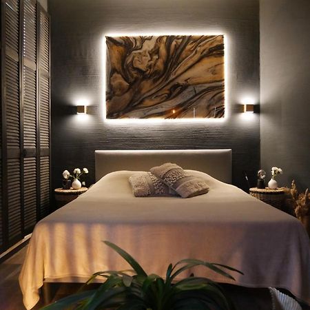 Sleep Inn - Black And Gold Loft Antwerp Cityview Buitenkant foto