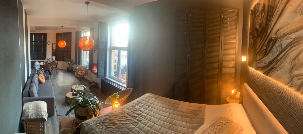 Sleep Inn - Black And Gold Loft Antwerp Cityview Buitenkant foto
