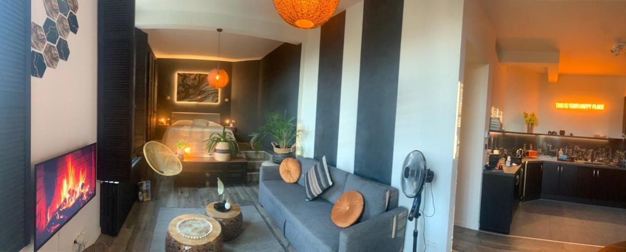 Sleep Inn - Black And Gold Loft Antwerp Cityview Buitenkant foto